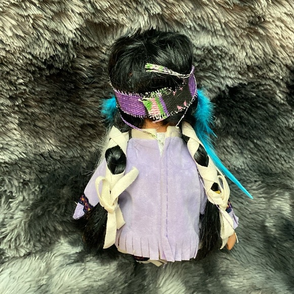 Collectible Kinnex Porcelain Doll - Picture 3 of 16